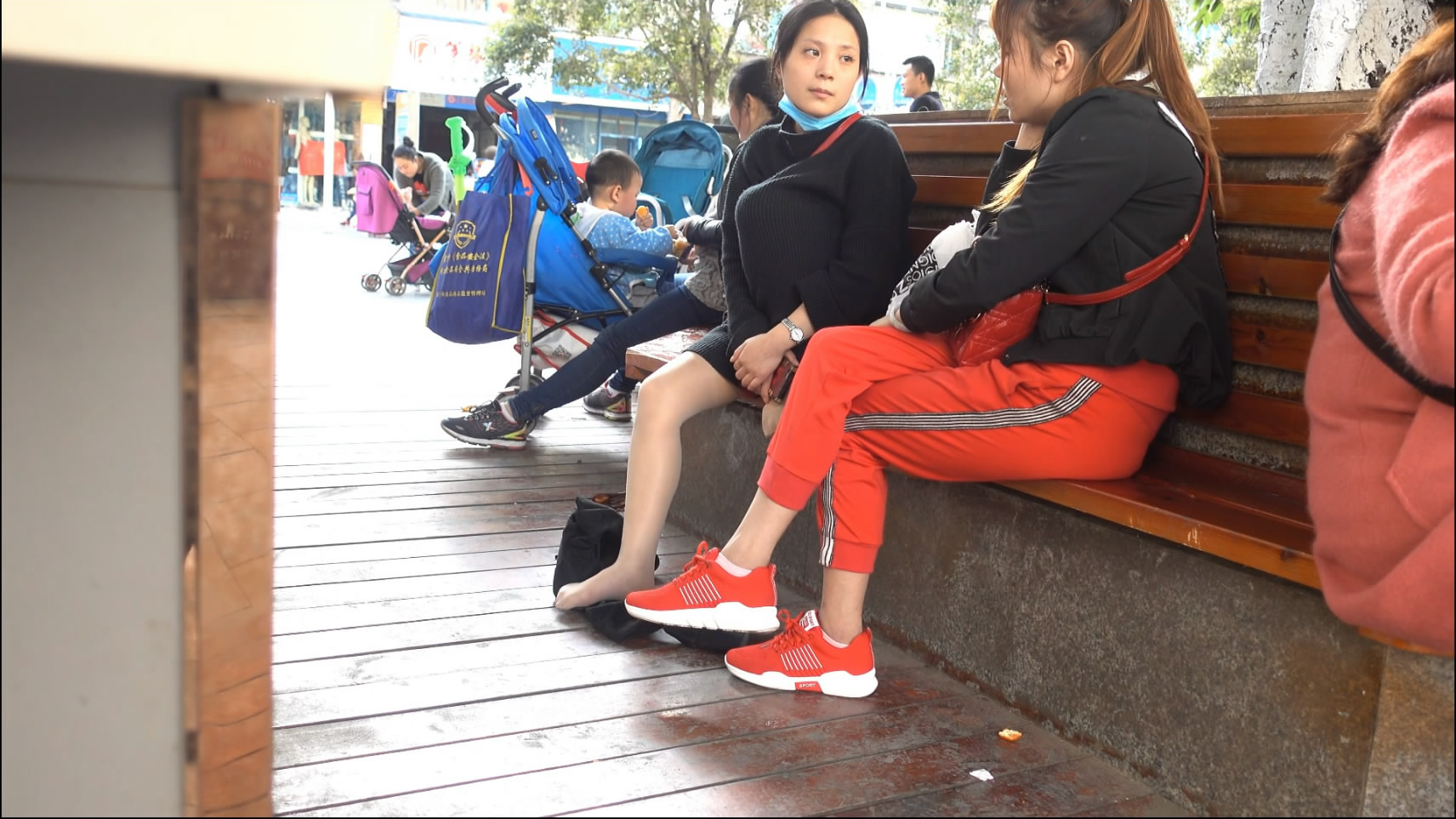 streetsnapnylon[00 00 25][20181208 222953 3]